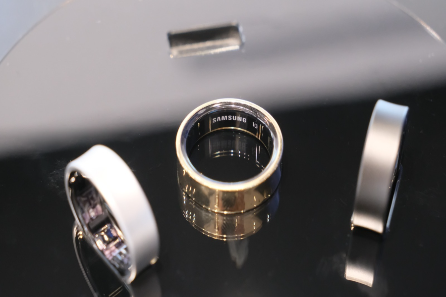 Brookstone Smart Ring